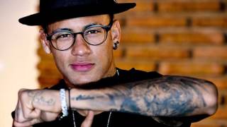 Les tatouages impressionnants de Neymar !